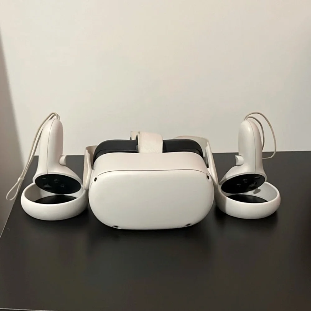 Meta Quest 2 Standalone White VR Headset with Controllers